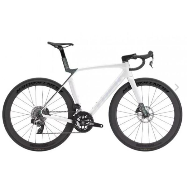 TREK Madone SL 6 AXS Gen 8 Sykkelopplevelser AS 1